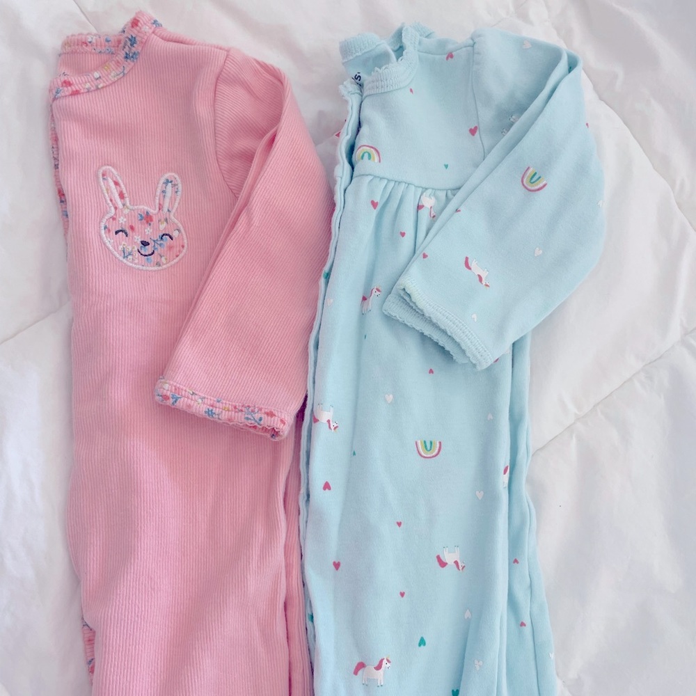 Carter’s 6 month footie jammies